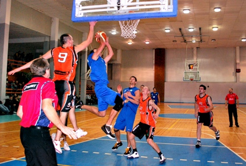 Startēs amatieru basketbola līgas sacensības