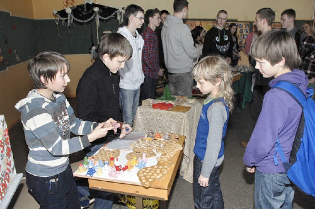Skolēni izmēģina spējas Karjeras nedēļā