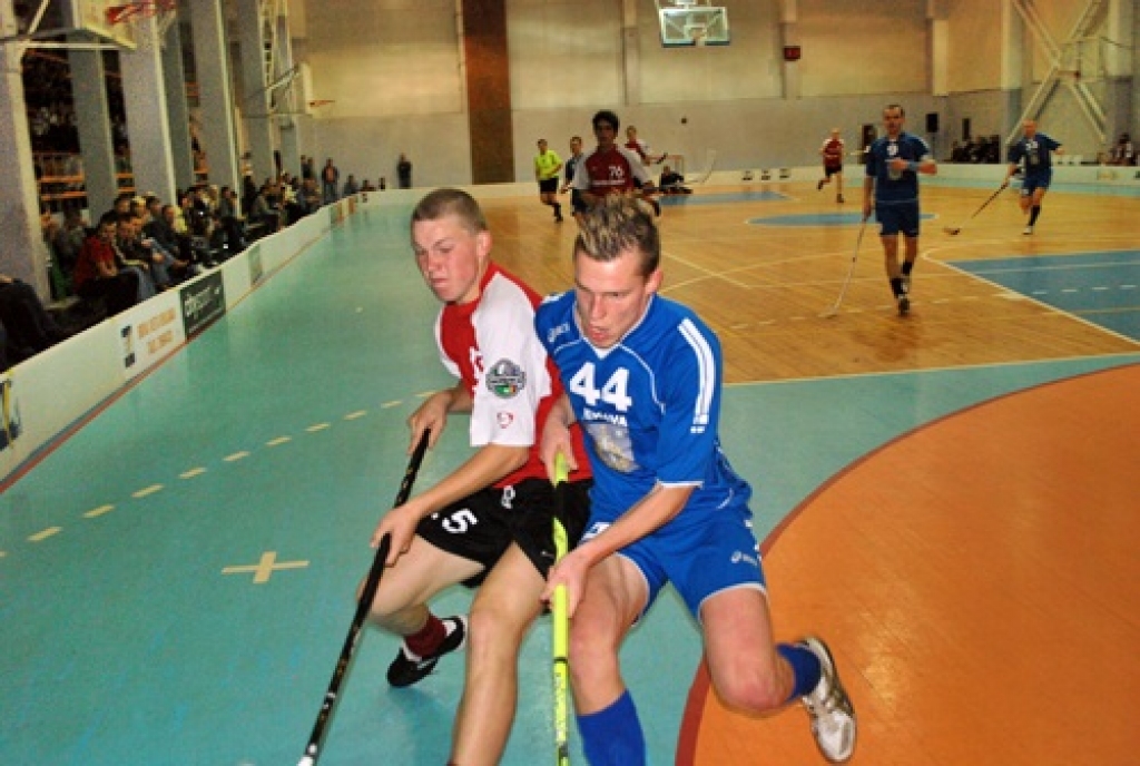 Bauskas florbolisti pārspēj ķekavniekus
