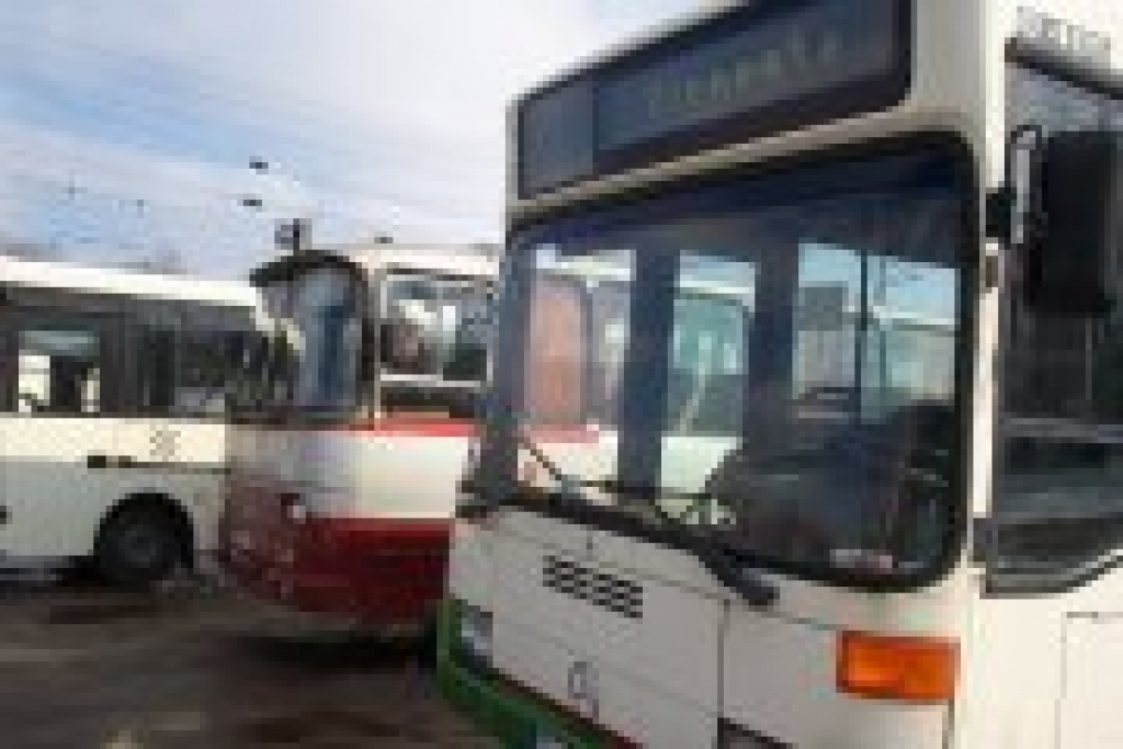 Nelegālie pasažieru pārvadātāji ir gandrīz visos starppilsētu autobusu maršrutos