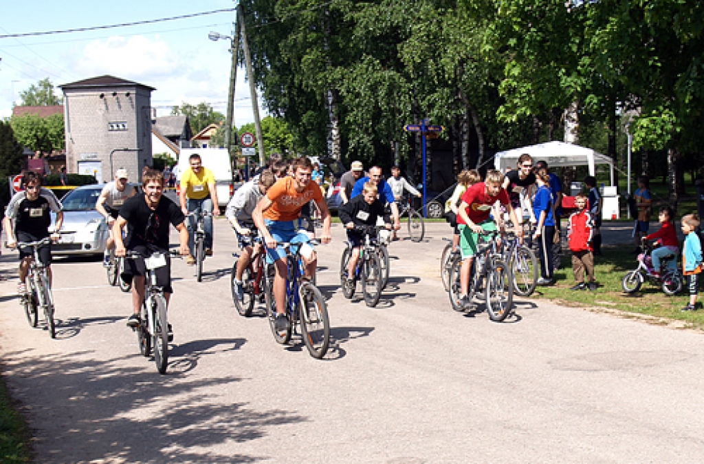 Iecavas novada vasaras sporta svētki norit ar aizrautību
