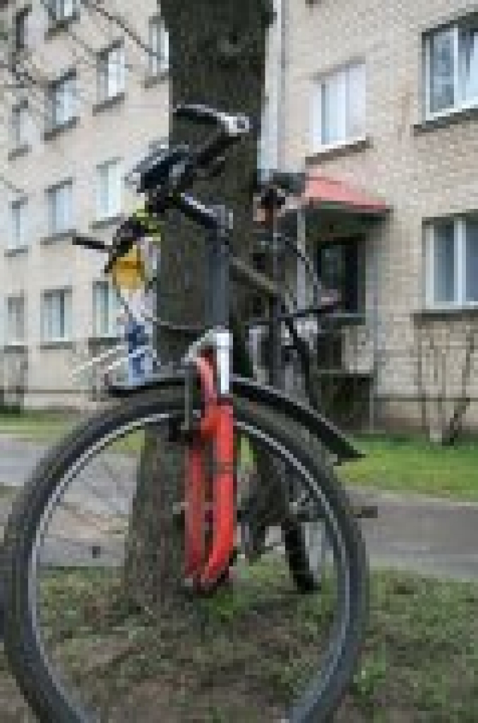 Policija aicina sargāt velosipēdus