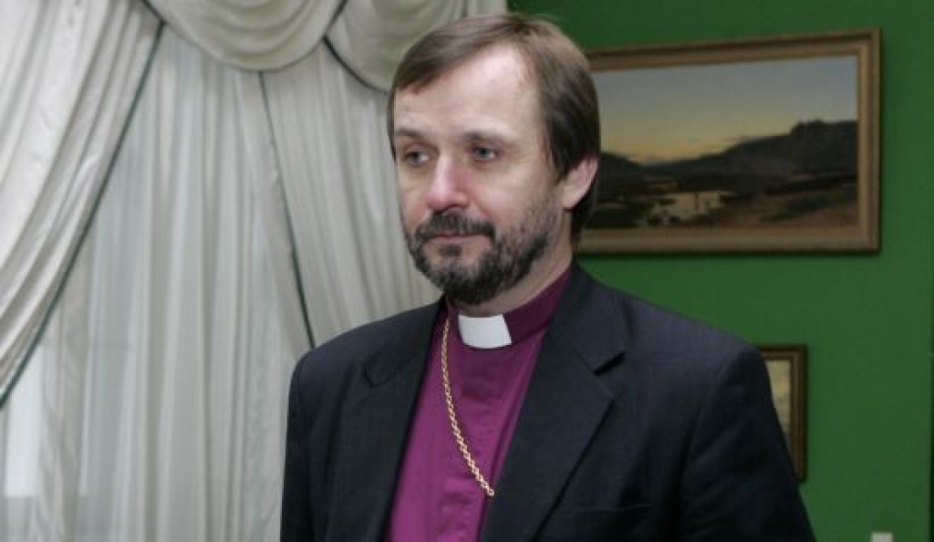 Arhibīskaps Vanags Ziemassvētkos aicina netiesāt līdzcilvēkus