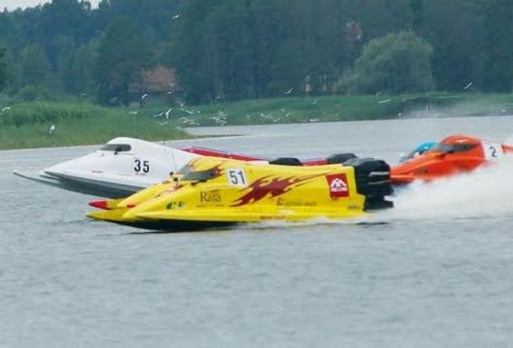 Uvis Slakteris kļūst par F-2 pasaules ātrumlaivu čempionāta kopvērtējuma līderi