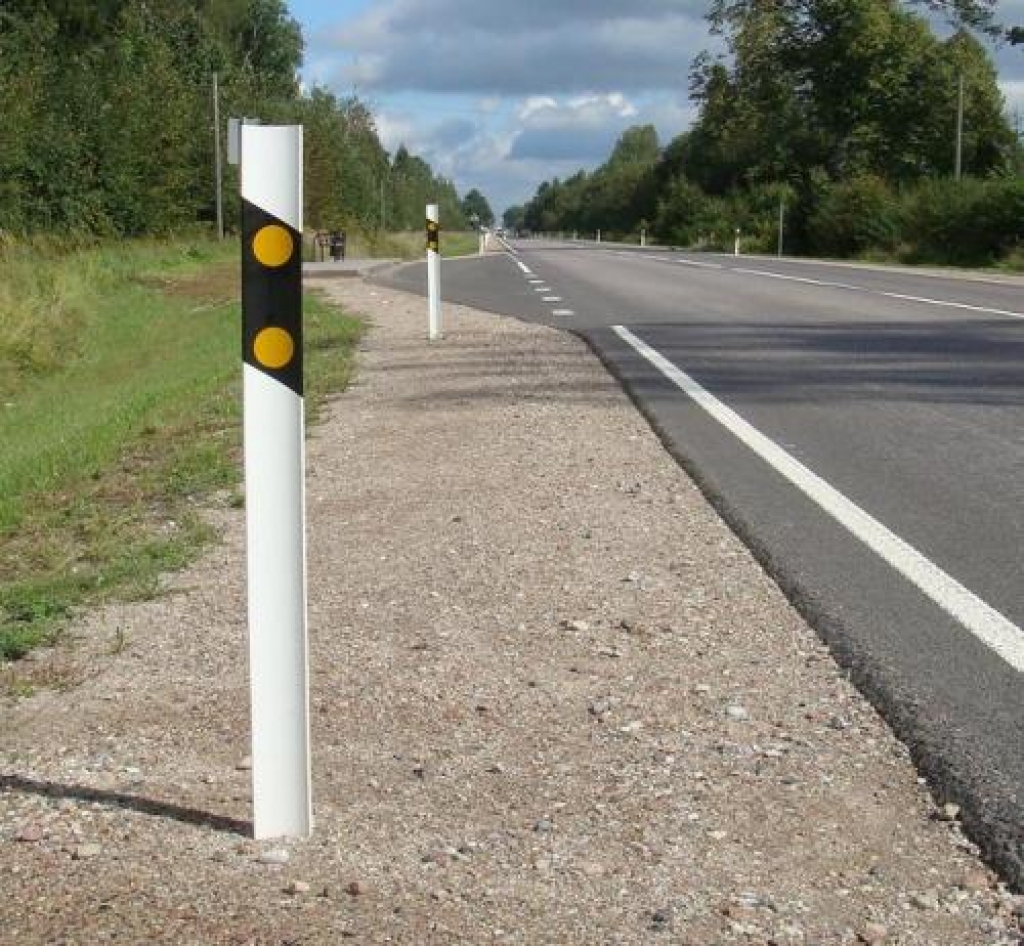 Lūdz nepostīt jaunizbūvētos ceļus