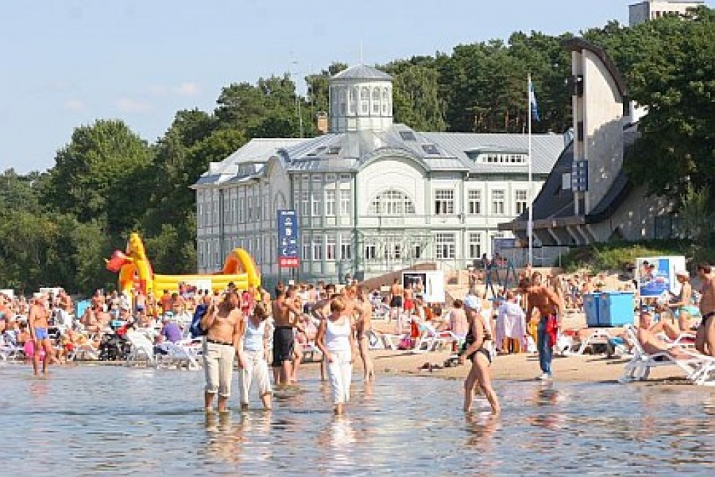 Jūlijs Latvijā būs karsts