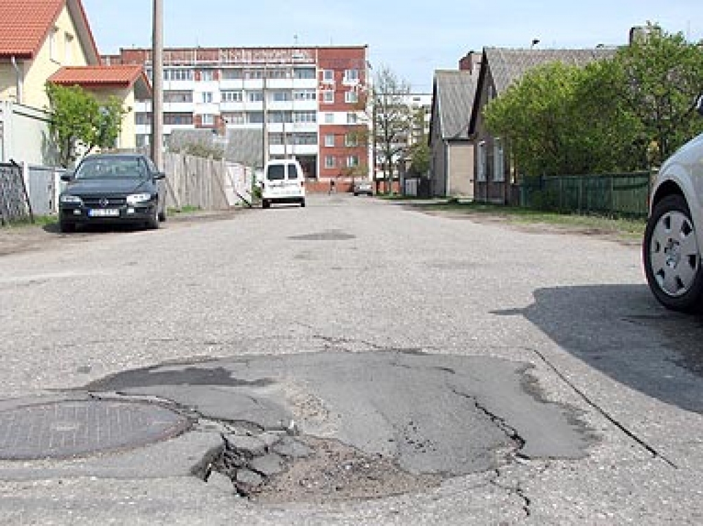 Rundāles pašvaldība ietaupa un gatavo vēl trīs projektus