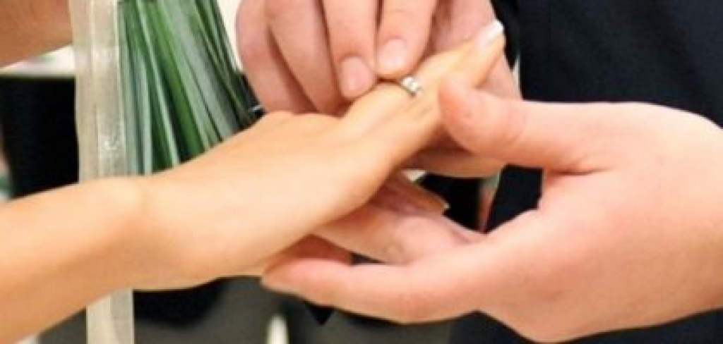 Jaunie pāri izvēlas maģisko datumu