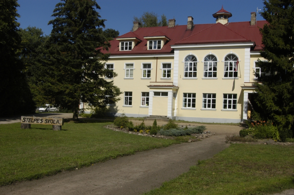 Lauku skolas izdzīvos pārveidojoties