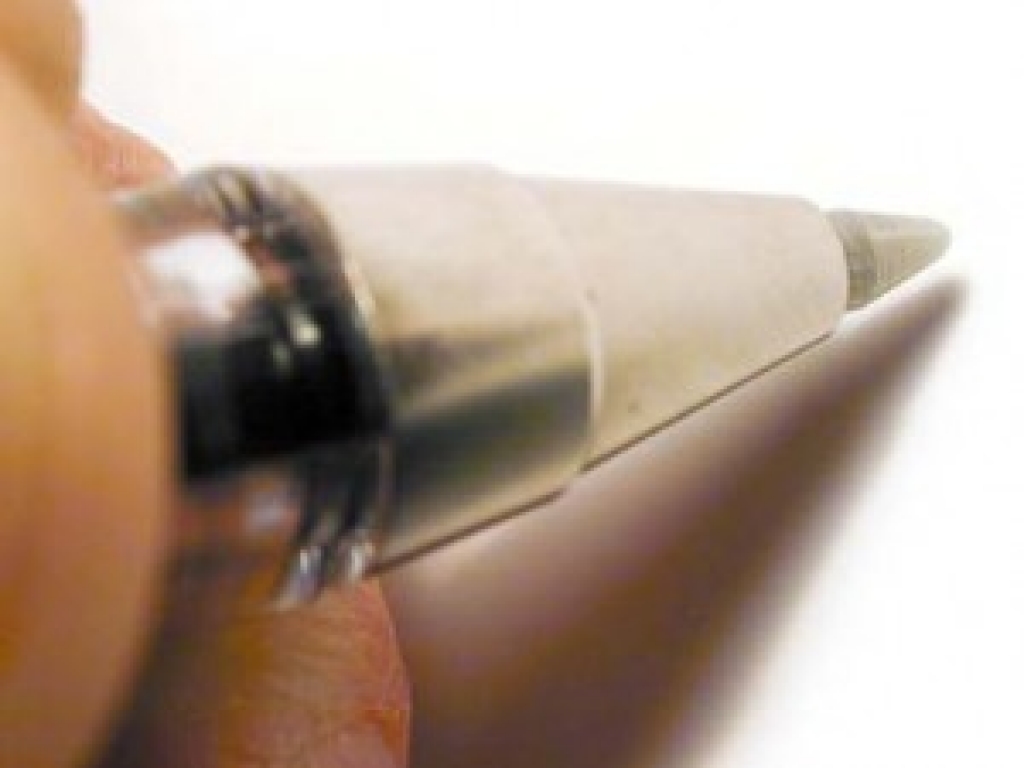 Grūtāk ir rakstīt latviešu valodā