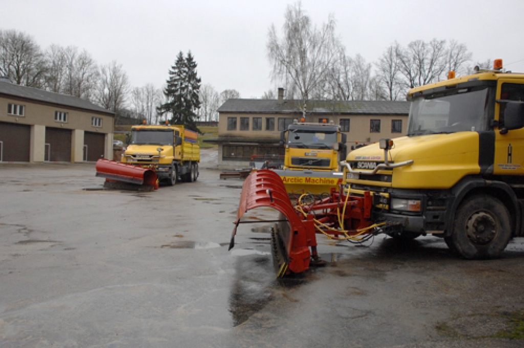 Tehnika gatava cīņai ar sniegu un apledojumu