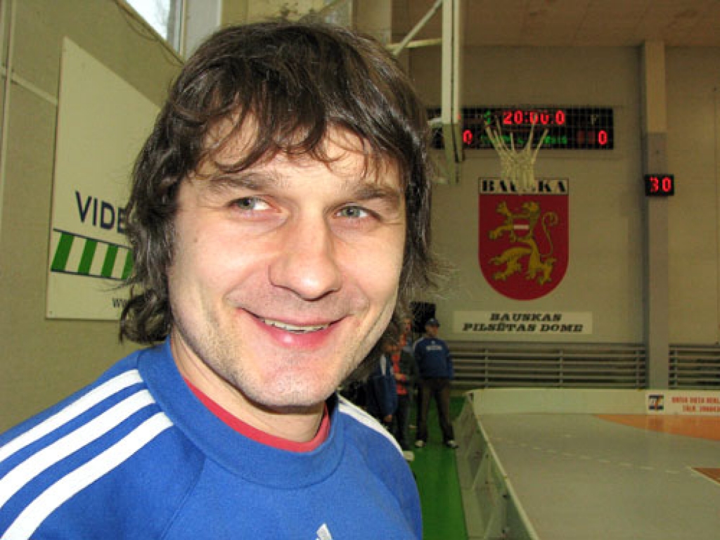 Latvijas florbola izlase pieveic Norvēģiju