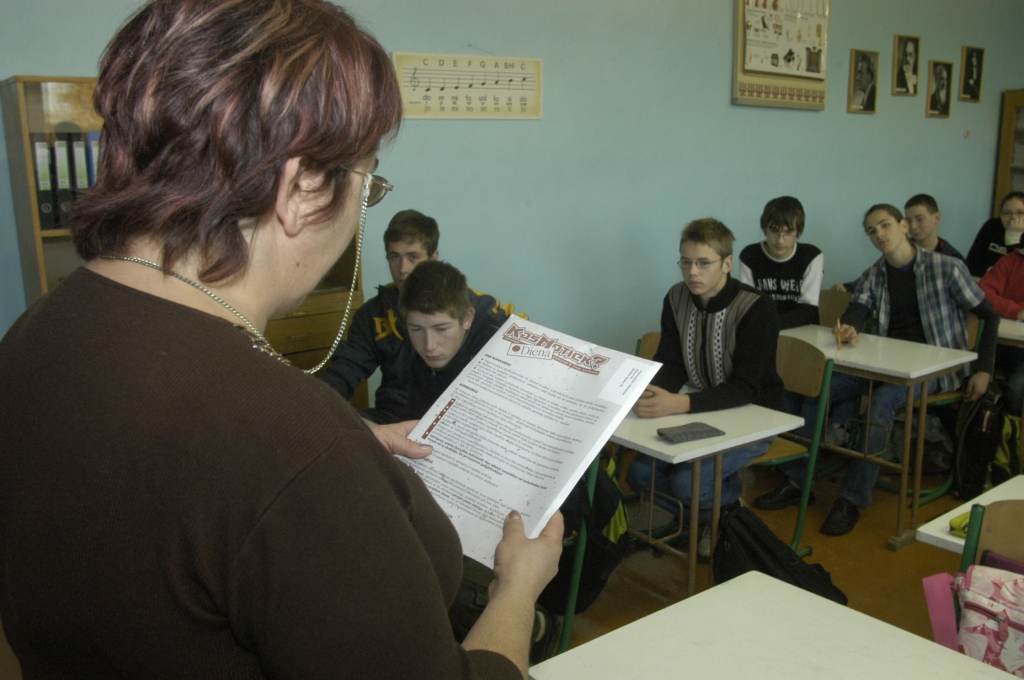 Jau desmito gadu devītklasnieki pārbaudīs zināšanas konkursā "Kas notiek?"
