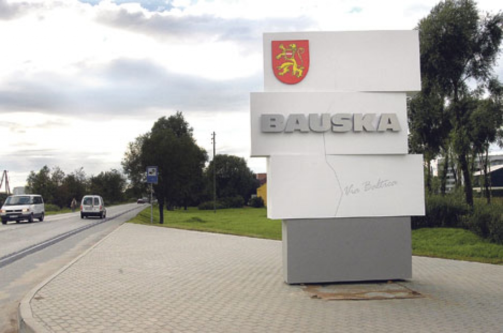 Saldenieki vērtēs Bausku