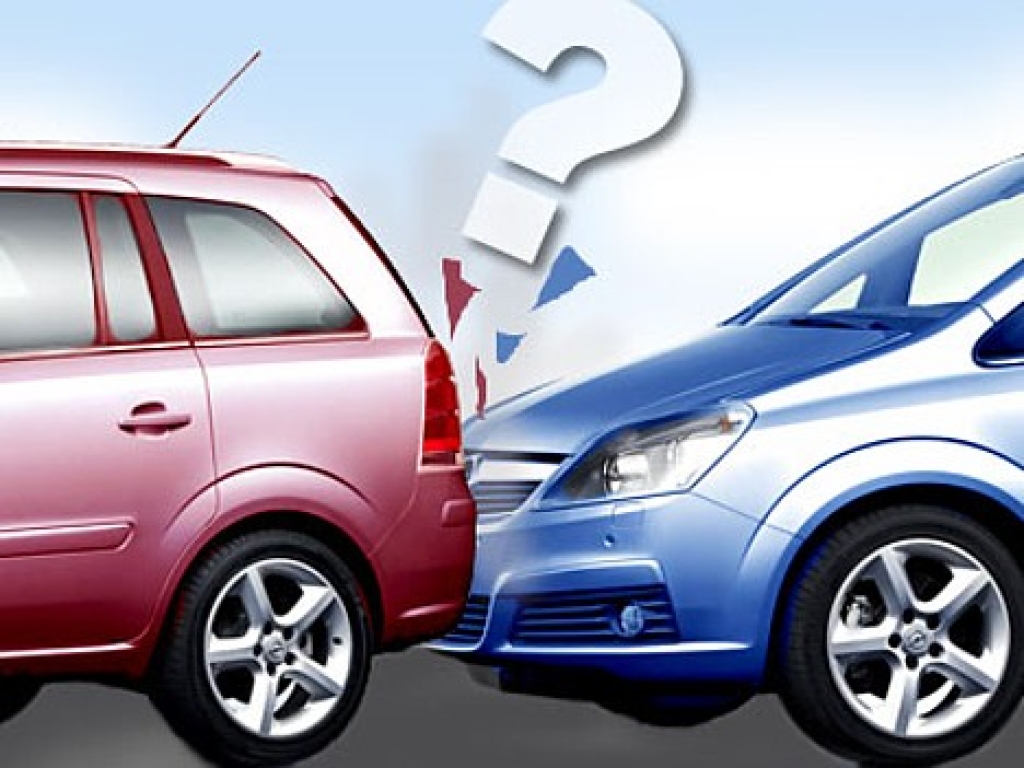 Trīs auto avarē uz A-7