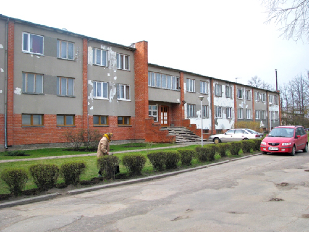 Renovācija kļūst aktuāla vēl divos namos