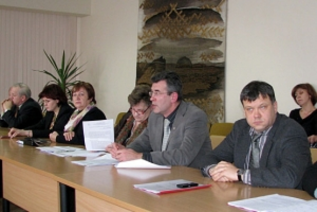 Aicina uz sarunu Bauskas novada deputātus