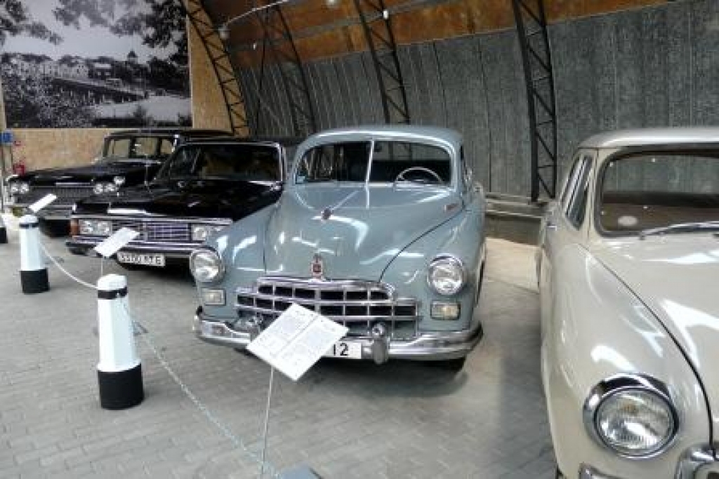 Skolēnus gaida motormuzejā Bauskā