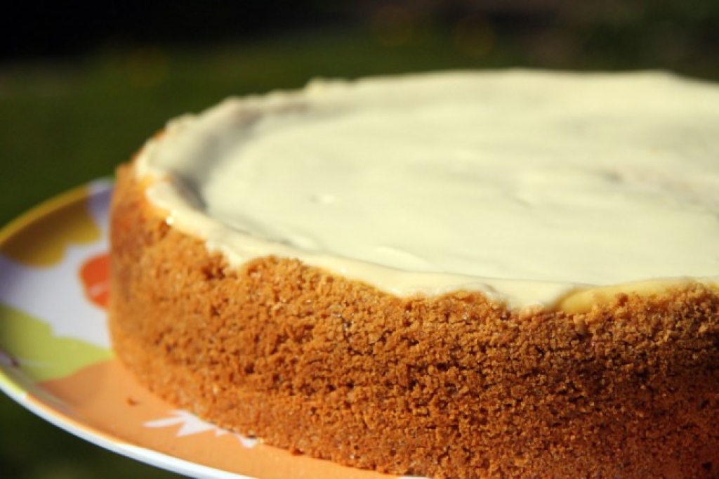Pēc Misas meiteņu skices «Rimi» cep tortes