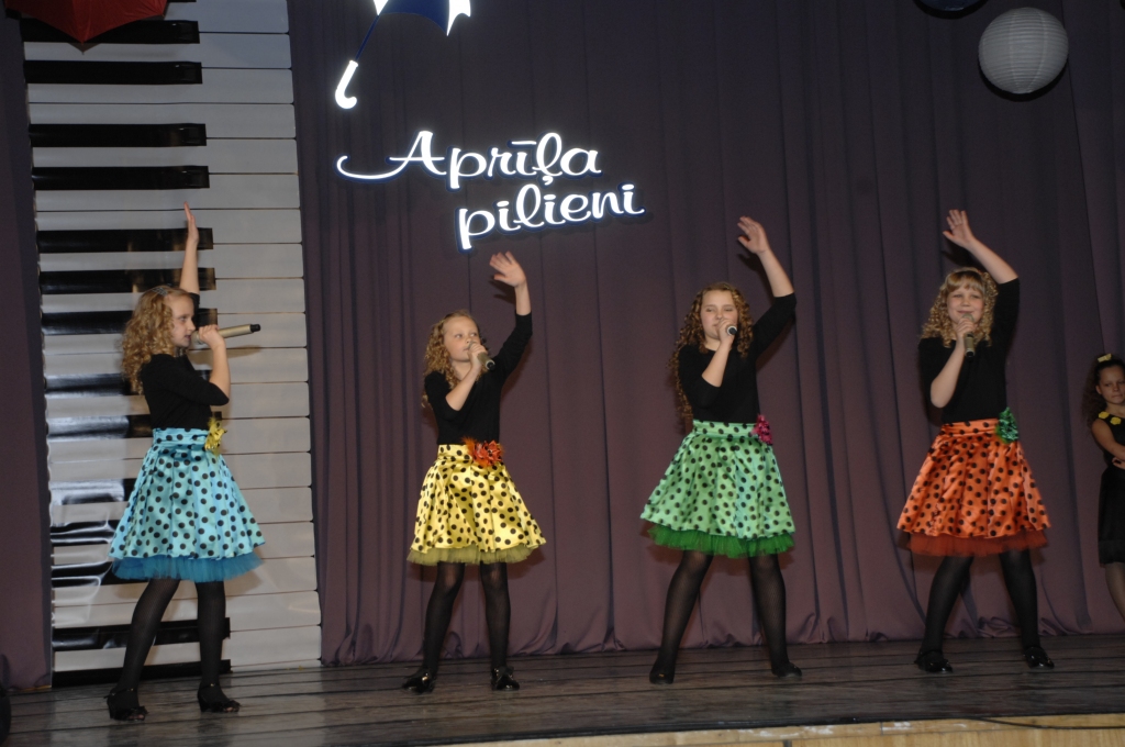 Festivāls «Aprīļa pilieni 2013» izskan Īslīcē
