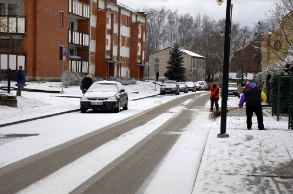 Ceļu un ielu uzturētājus ziema nesatrauc
