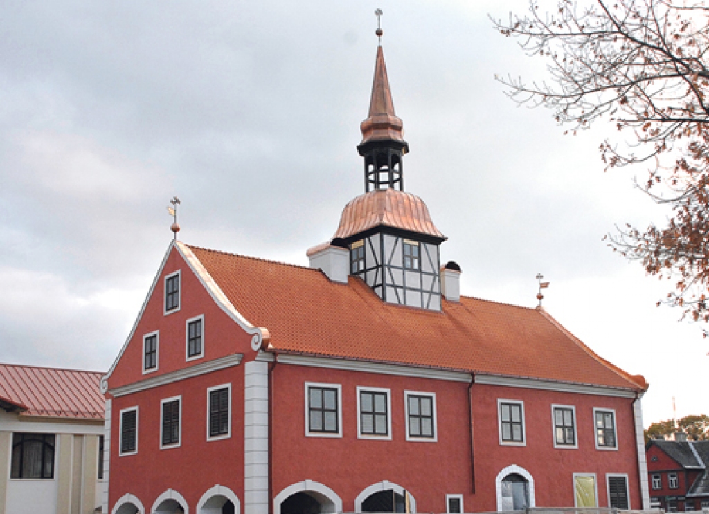 Dalīsies Rātsnama atjaunošanas pieredzē