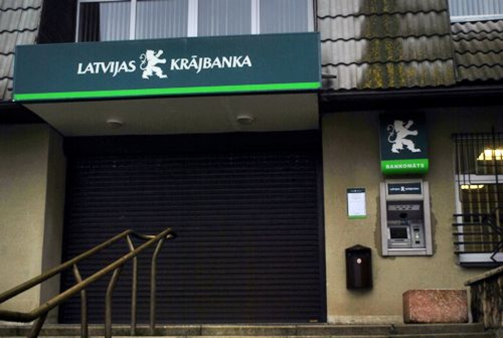 papildināta – «Latvijas Krājbankas» darbība uz laiku apturēta; Bauskas filiāle – slēgta