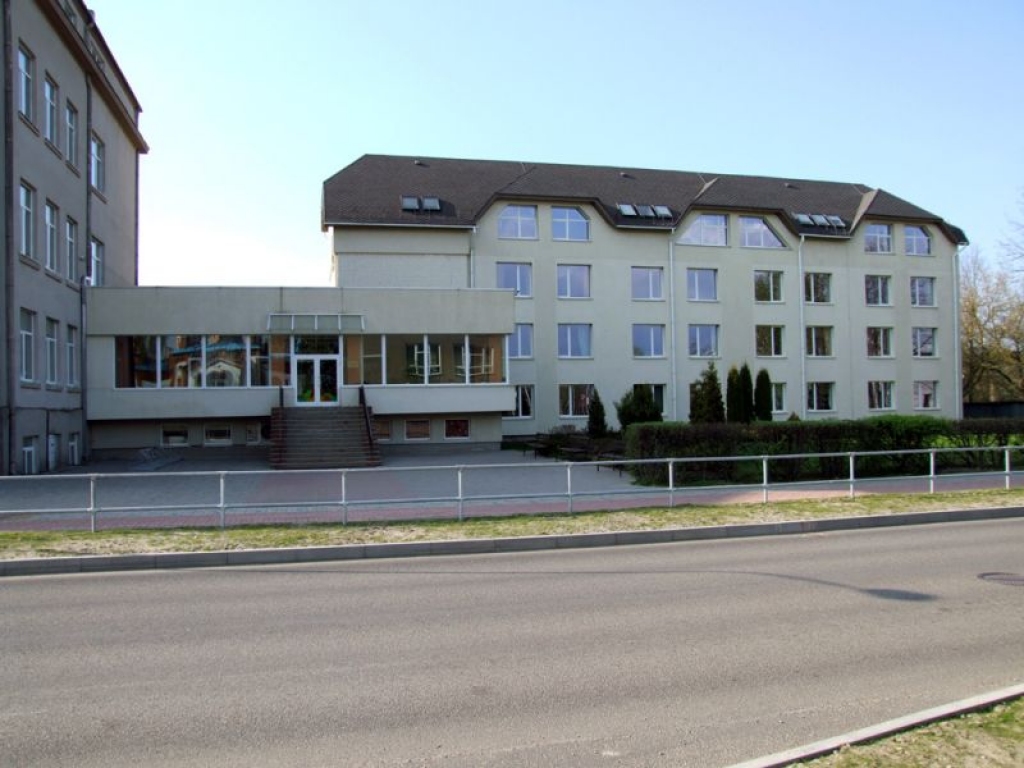 Bauskas Valsts ģimnāzijā gaida ierodamies ārzemju viesus