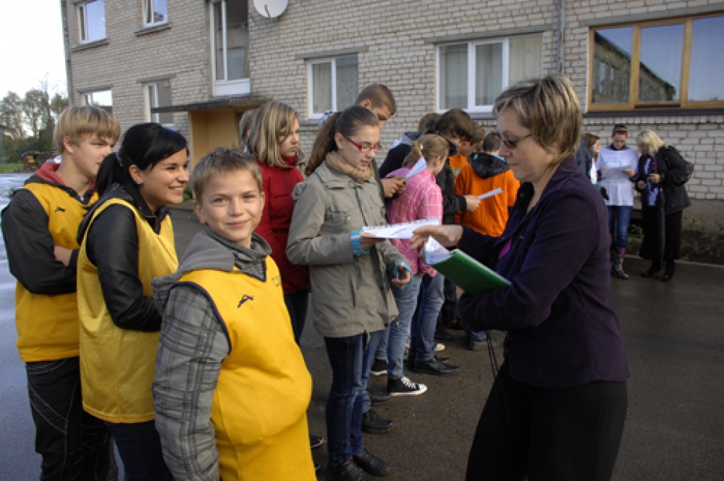 Ģeogrāfu dienā skolēni pārbauda zināšanas un veiklību