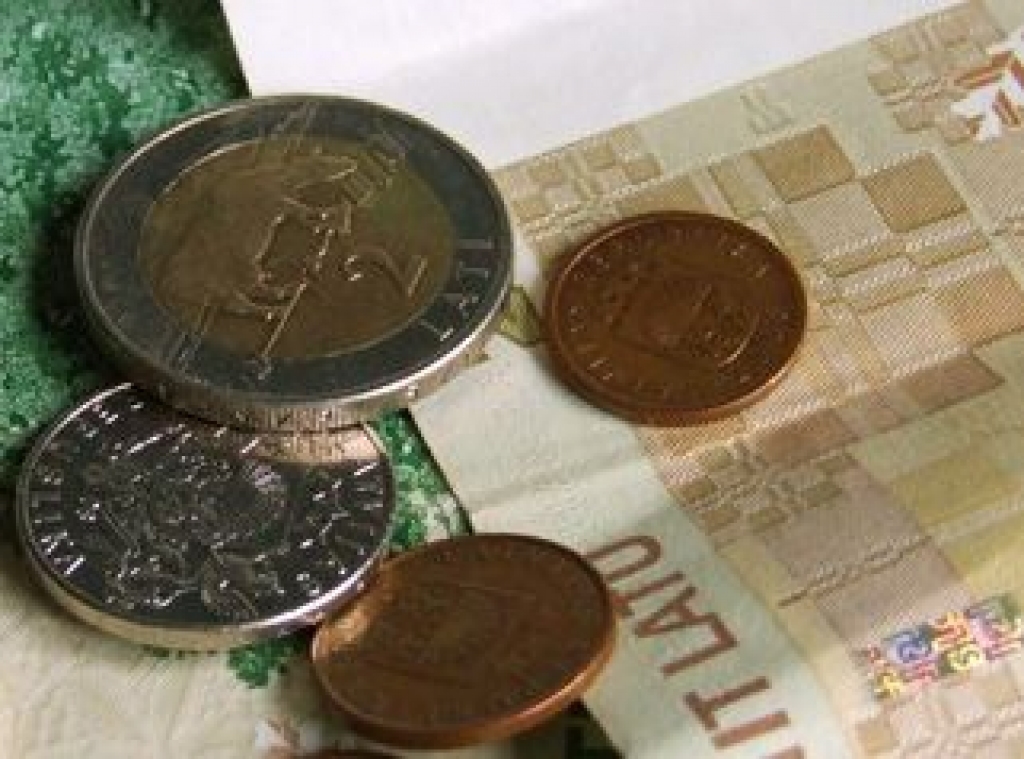 Bauskas novada teicamniekiem grib maksāt stipendijas