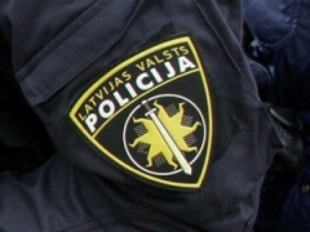 Bauskā nozog motociklu