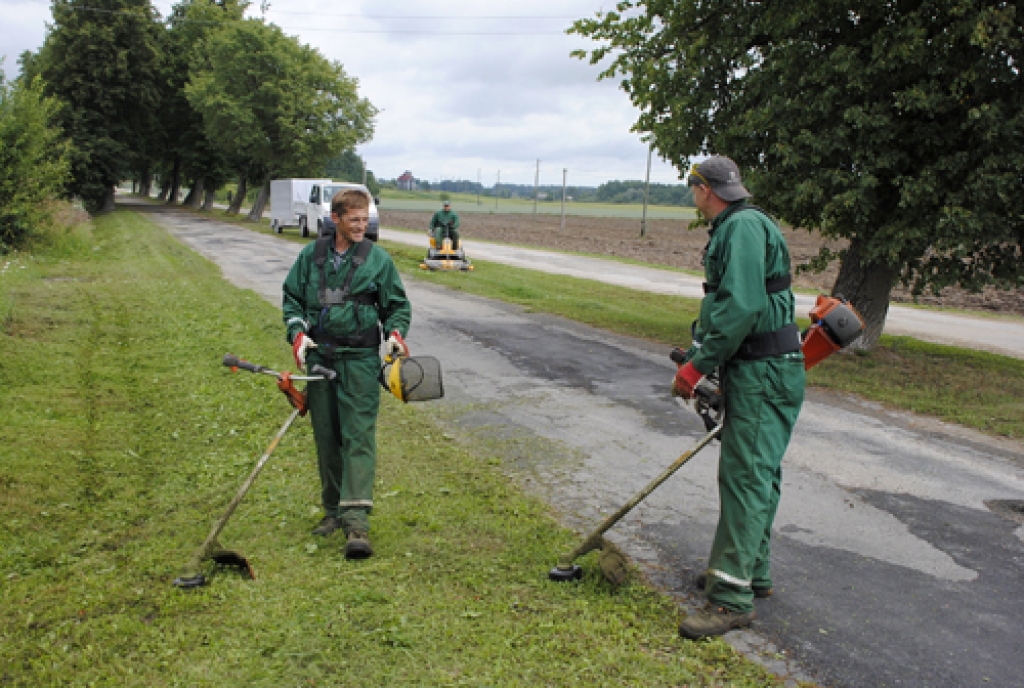 Bauskas novada labiekārtošanā strādā mobilās brigādes