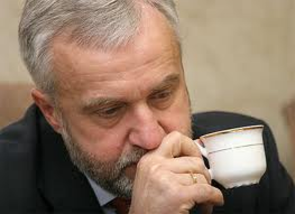 Nolemj likvidēt Tautas partiju