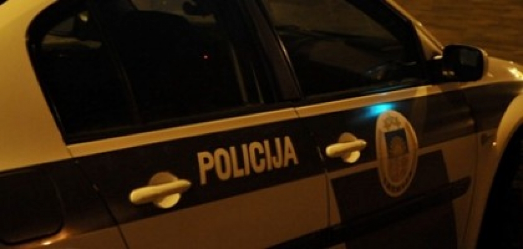 Vecumniekos alkohola lietošanas laikā piekauj vīrieti