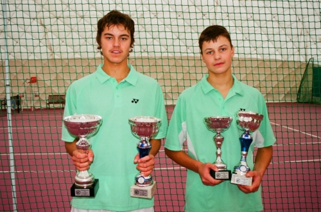 Vecsaulieši veiksmīgi spēlē Latvijas tenisa čempionātā