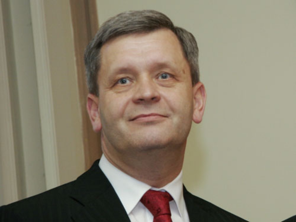 Bijušais parlamentārietis Slakteris pērn aizdevis 320 000 latu