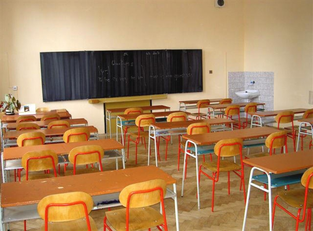 Pedagogu algas nākamgad negriezīs