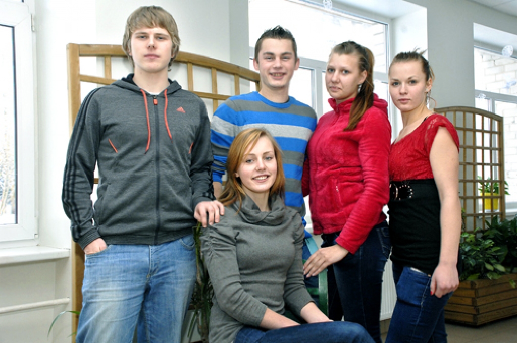 Uzticīgi savai skolai