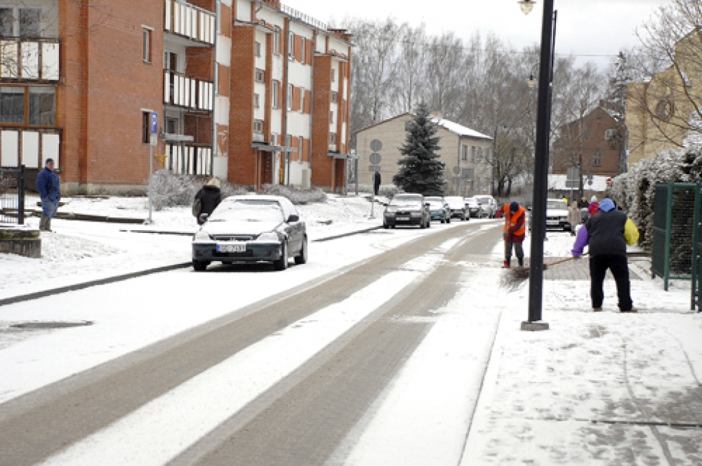 Ceļu un ielu uzturētājus ziema nesatrauc