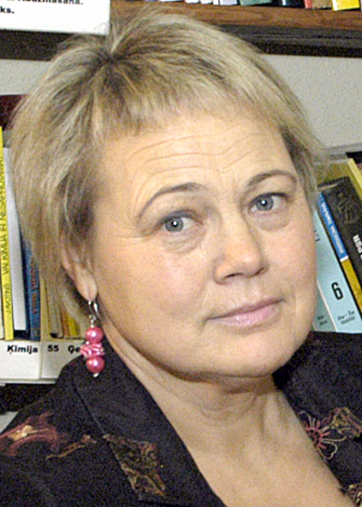 Komentāri: literatūra, lasīšanas ieradumi