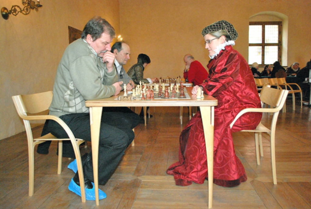Šahs pilī baušķeniekus nobiedē