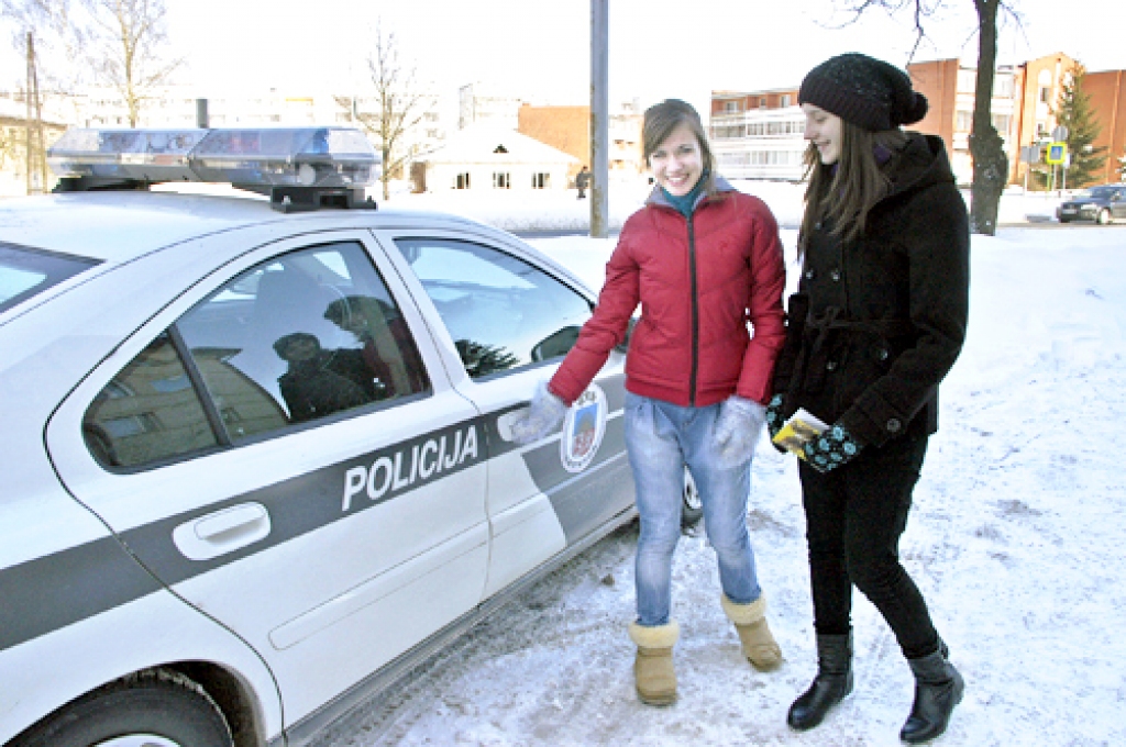 «Ēno» arī Bauskas policistus