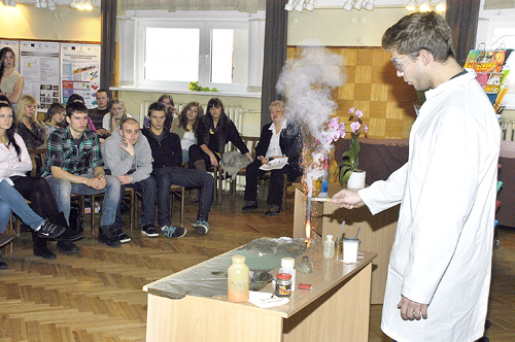 Popularizē eksaktās zinības