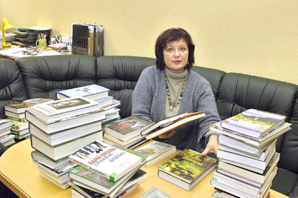 Dāsni finansē literatūras iegādi