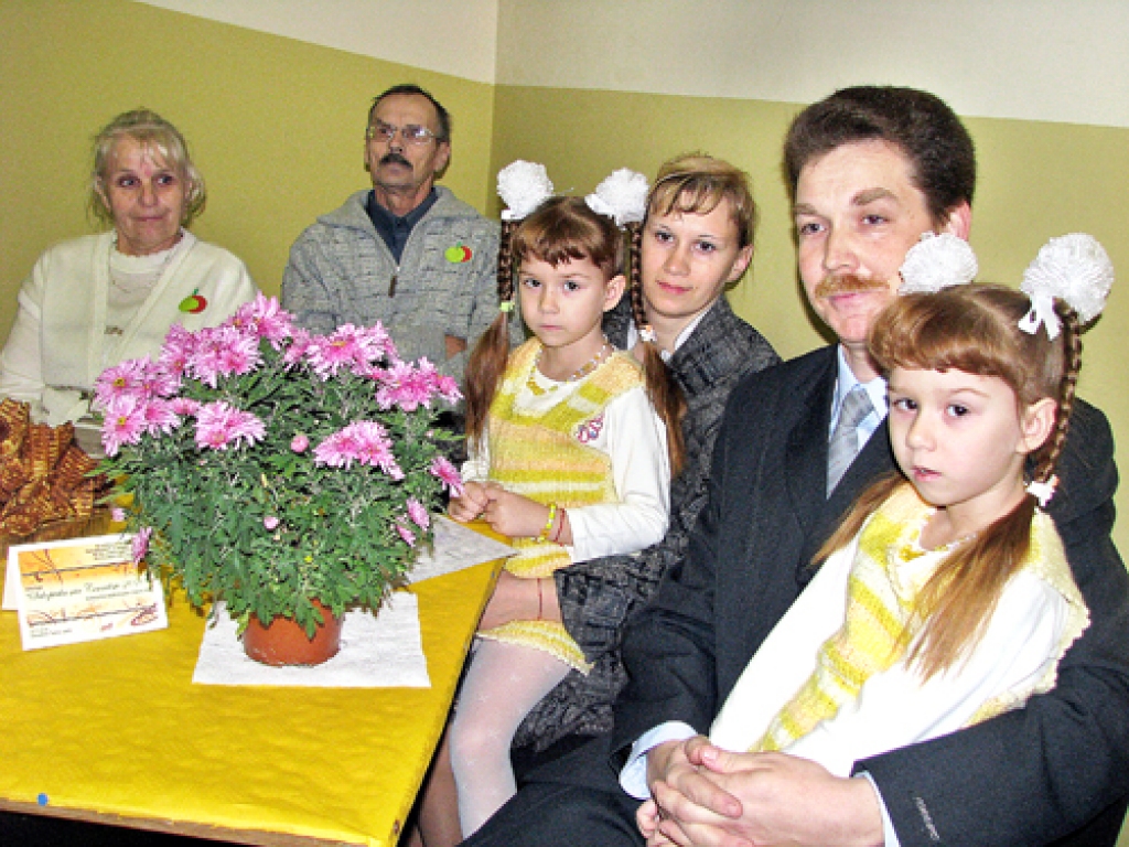 Lepojas ar sakoptajām sētām