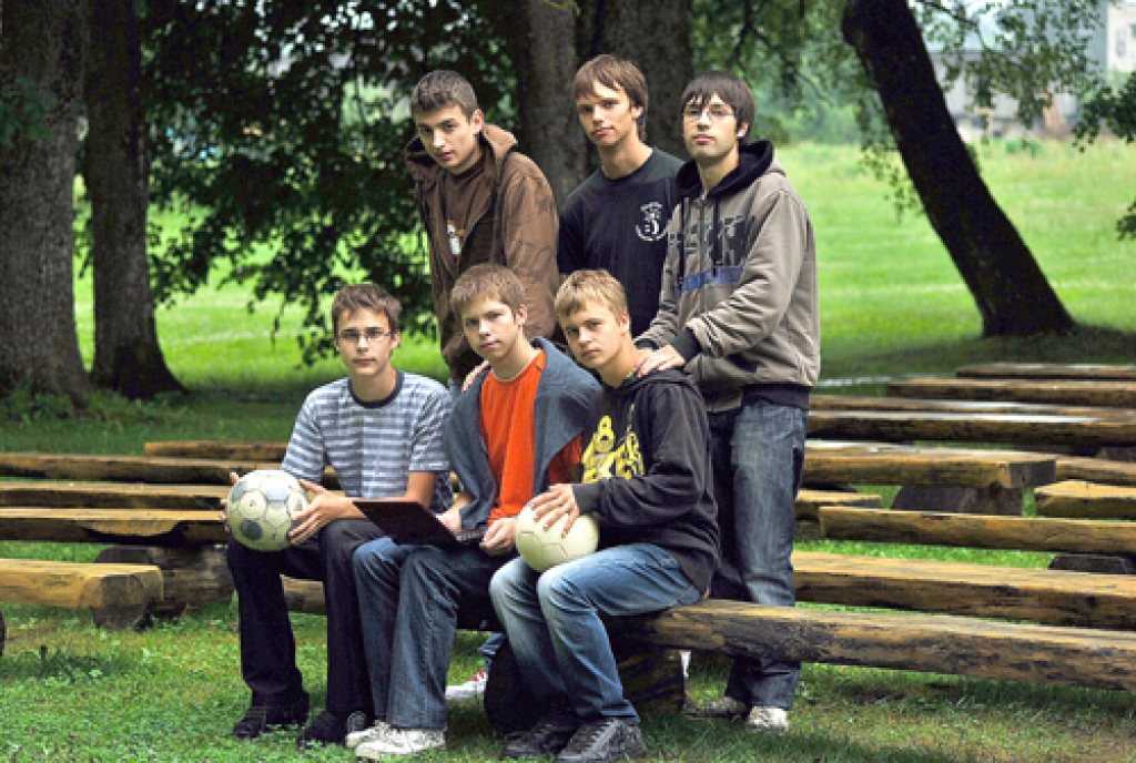 Cīnās par tituliem futbolā