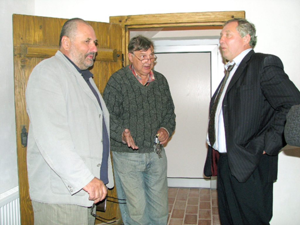 Lifts iebūvēts Bauskas pils mūros