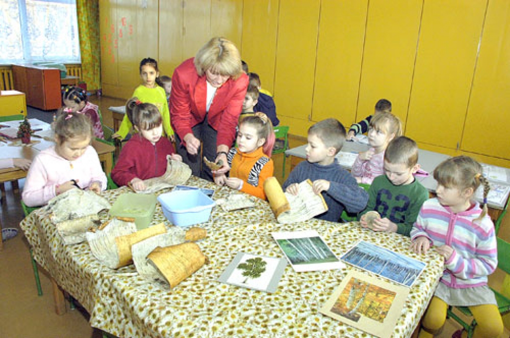 Rotaļās bērni iepazīst pasauli