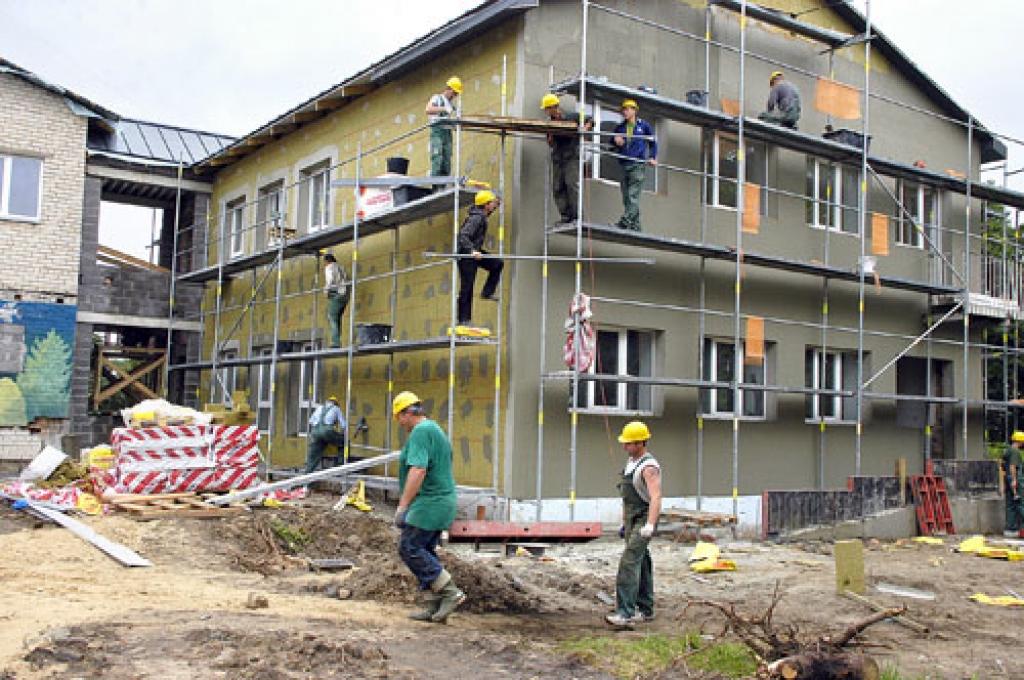 «Sprīdītim» pielaiko siltu «mētelīti»