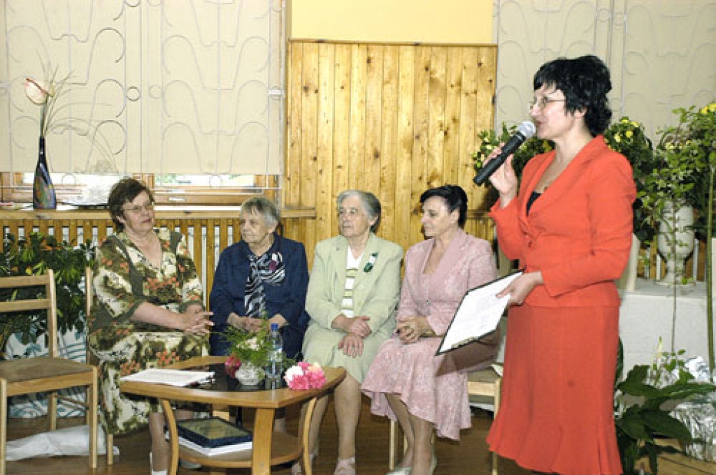 Izglīto un audzina sirdsgudrību